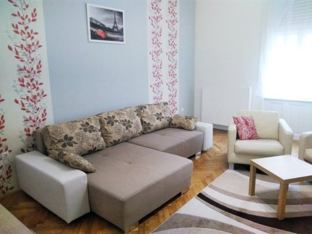 Kiadó téglalakás, albérlet, Pécsett, Majorossy Imre utcában