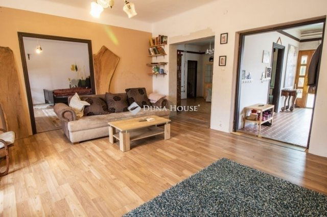 Eladó családi ház, Ecseren 76.8 M Ft, 3 szobás