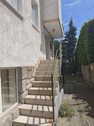 Eladó téglalakás, Győrött 79.9 M Ft, 3 szobás