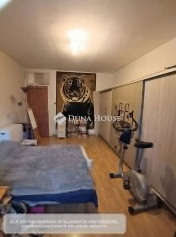 Eladó téglalakás, Budapesten, XX. kerületben, János utcában