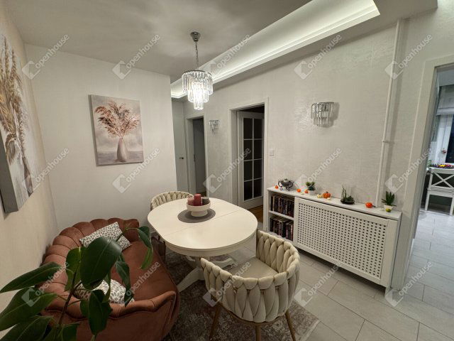 Eladó panellakás, Dunakeszin 92.5 M Ft, 3 szobás