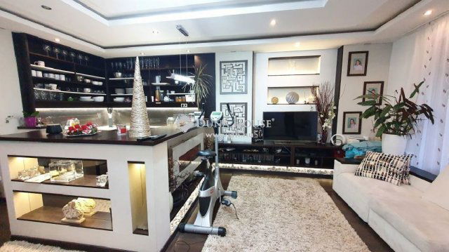 Eladó ikerház, Dunakeszin 178 M Ft, 6 szobás