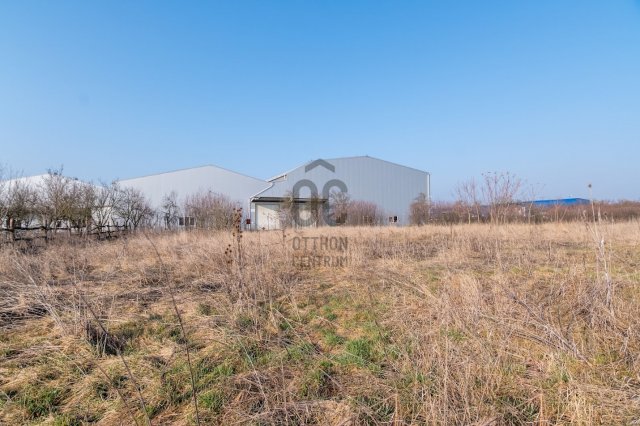 Eladó telek, Felsőzsolcán 300 M Ft / költözzbe.hu