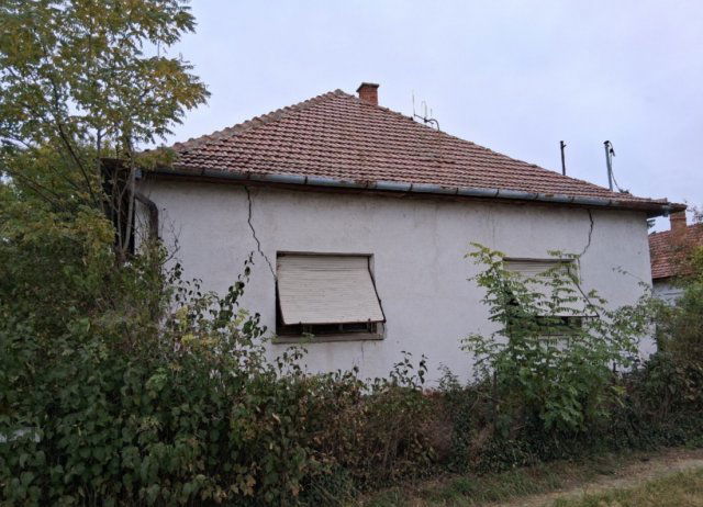 Eladó családi ház, Sárrétudvarin, Bercsényi utcában 6.55 M Ft
