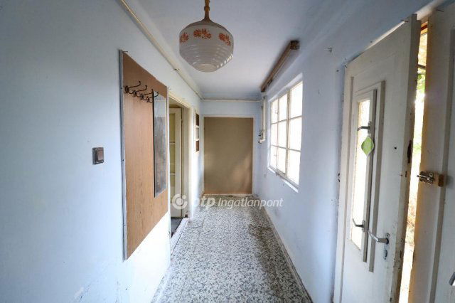 Eladó családi ház, Dömsödön 19.5 M Ft, 2 szobás