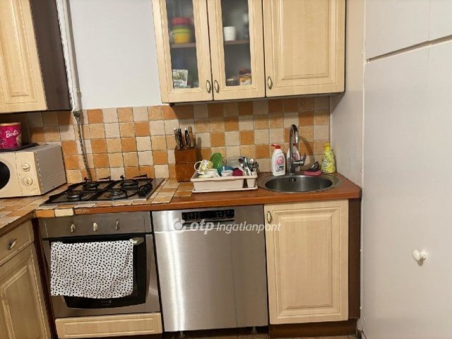 Eladó panellakás, Budapesten, X. kerületben 72.9 M Ft, 1+2 szobás