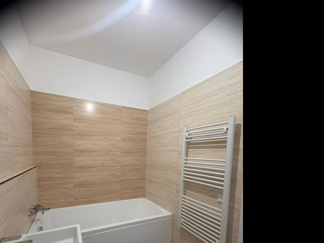 Eladó téglalakás, Sopronban 74.9 M Ft, 2 szobás