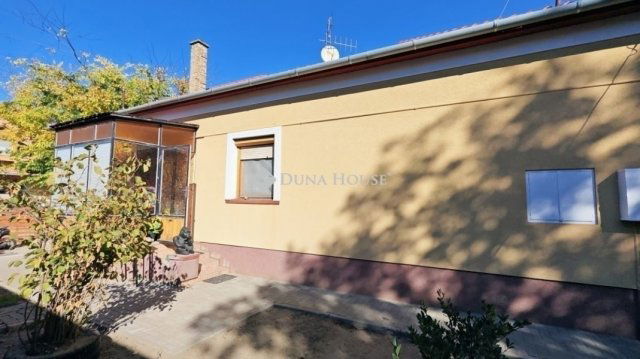 Eladó ikerház, Kecskeméten 76.9 M Ft, 6 szobás