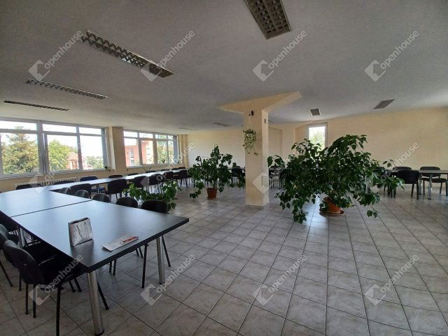 Kiadó iroda, Debrecenben 382 E Ft / hó, 1 szobás