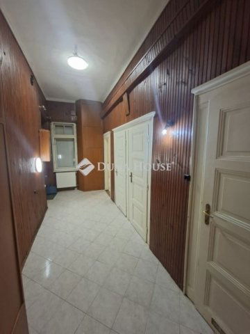 Eladó téglalakás, Budapesten, XII. kerületben 119 M Ft, 3 szobás