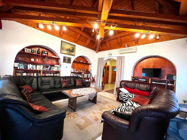 Eladó családi ház, Győrött 205 M Ft, 3+1 szobás