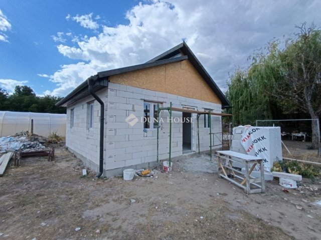 Eladó családi ház, Nagykátán 45 M Ft, 3 szobás