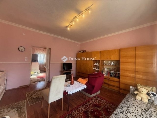 Eladó családi ház, Vecsésen 62 M Ft, 2 szobás