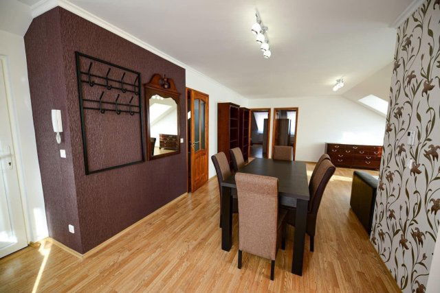 Kiadó téglalakás, albérlet, Kecskeméten 220 E Ft / hó