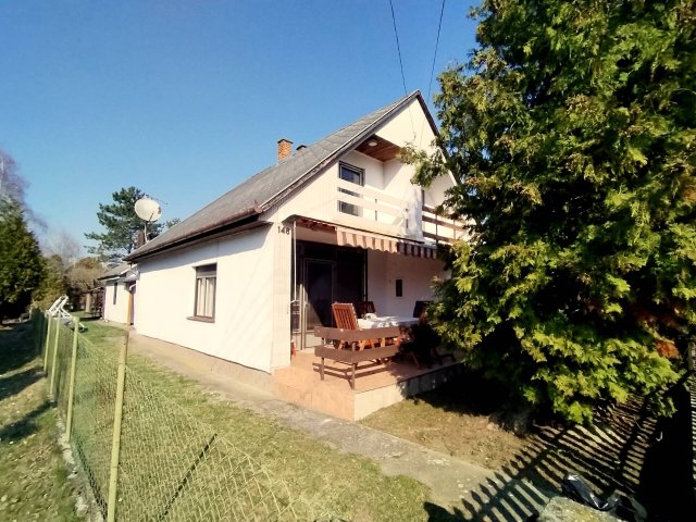 Eladó nyaraló, Balatonmáriafürdőn 51.5 M Ft, 5+1 szobás