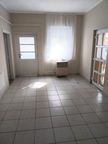 Kiadó családi ház, albérlet, Székesfehérvárott 190 E Ft / hó