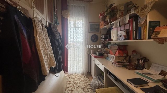 Eladó téglalakás, Szombathelyen 42 M Ft, 3 szobás