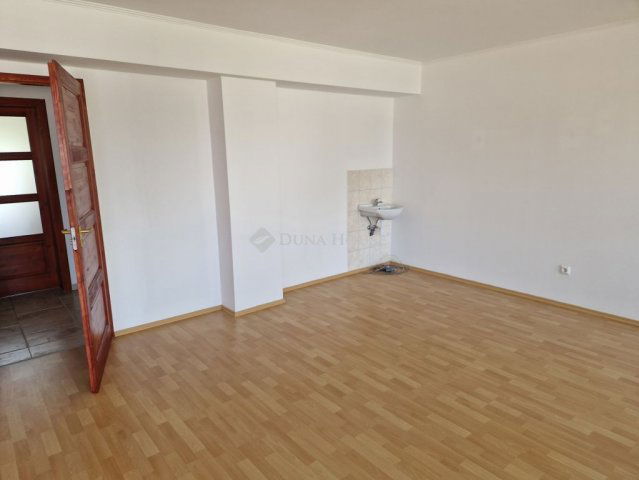 Kiadó iroda, Szombathelyen 102 E Ft / hó, 1 szobás