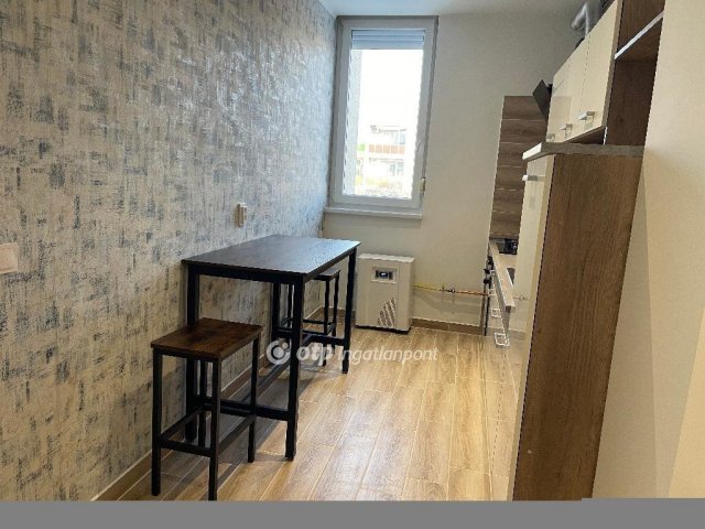 Eladó téglalakás, Debrecenben 62.9 M Ft, 2 szobás