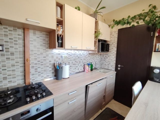 Eladó panellakás, Békéscsabán, Tinódi utcában 34.5 M Ft