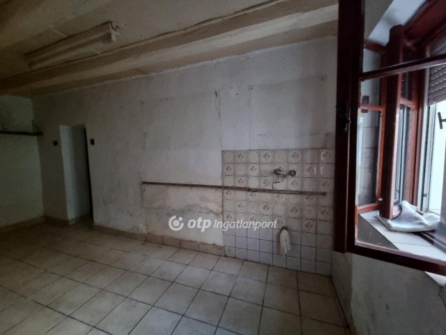 Eladó családi ház, Külsővaton 10.65 M Ft, 2 szobás