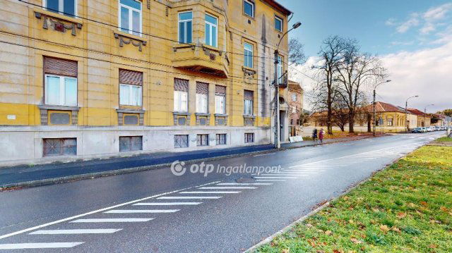 Eladó téglalakás, Miskolcon 79 M Ft, 4 szobás