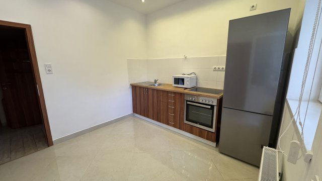 Eladó családi ház, Budapesten, X. kerületben 265 M Ft, 7 szobás