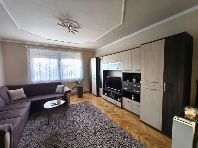 Eladó családi ház, Gödöllőn 147.5 M Ft, 4+1 szobás