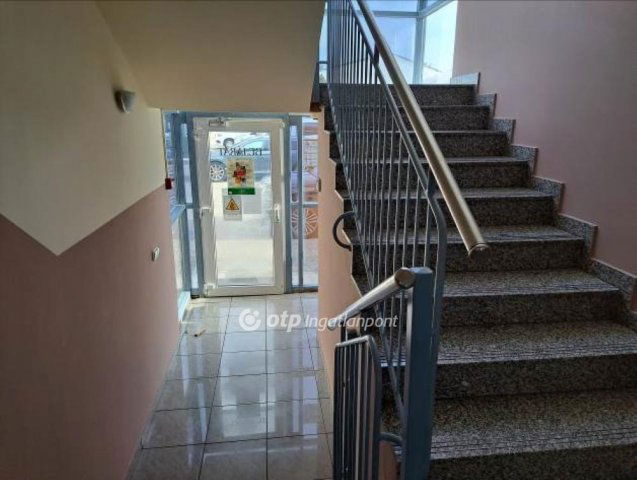 Eladó ipari ingatlan, Pakson 550 M Ft / költözzbe.hu