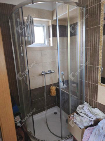 Eladó családi ház, Szegeden 155 M Ft, 4 szobás