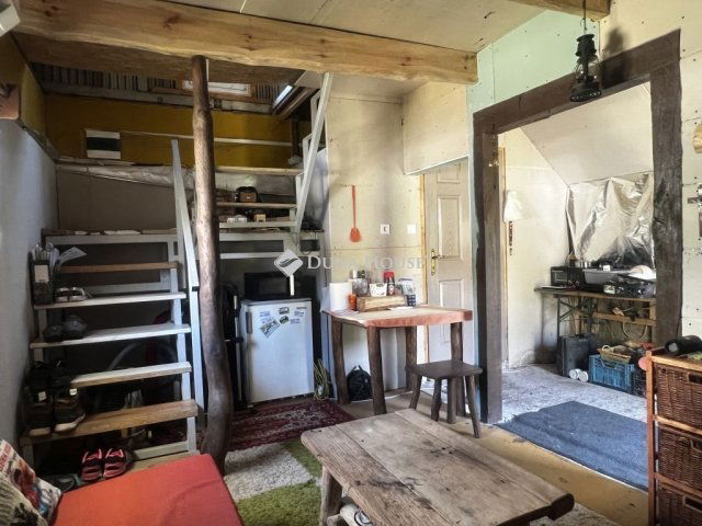 Eladó családi ház, Kincsesbányán 29.5 M Ft, 1 szobás