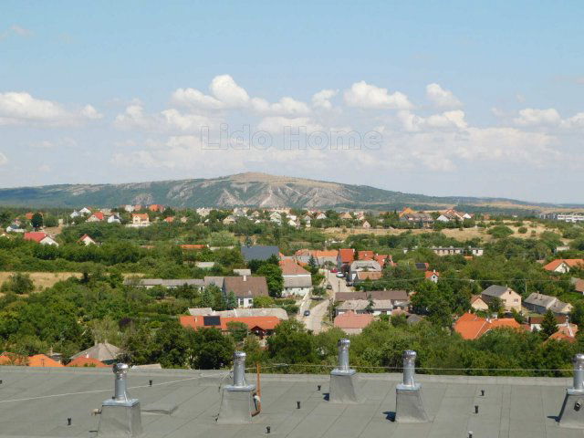 Eladó panellakás, Várpalotán 29.5 M Ft, 2 szobás