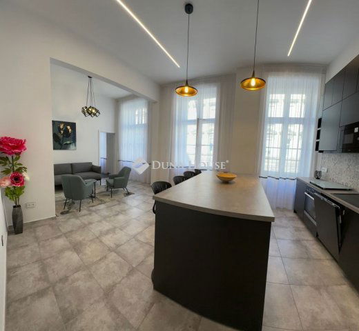 Eladó téglalakás, Budapesten, VI. kerületben 155 M Ft, 3 szobás