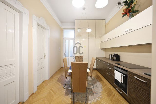 Eladó téglalakás, Budapesten, V. kerületben 149.9 M Ft, 2 szobás