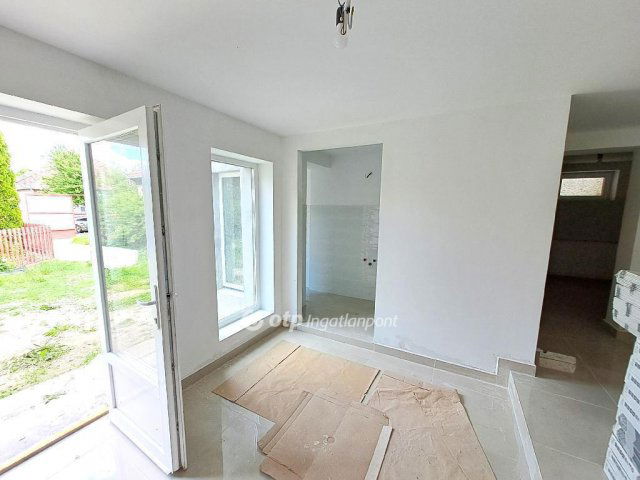 Eladó családi ház, Kecskeméten 98 M Ft, 6+1 szobás