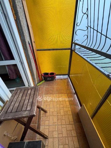 Eladó panellakás, Miskolcon 22.99 M Ft, 1+1 szobás