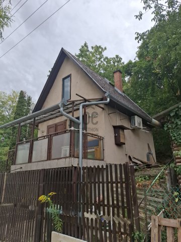 Eladó családi ház, Gombán 27.5 M Ft, 2 szobás