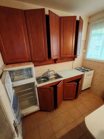 Eladó téglalakás, Szegeden, Vitéz utcában 54.9 M Ft, 2+1 szobás