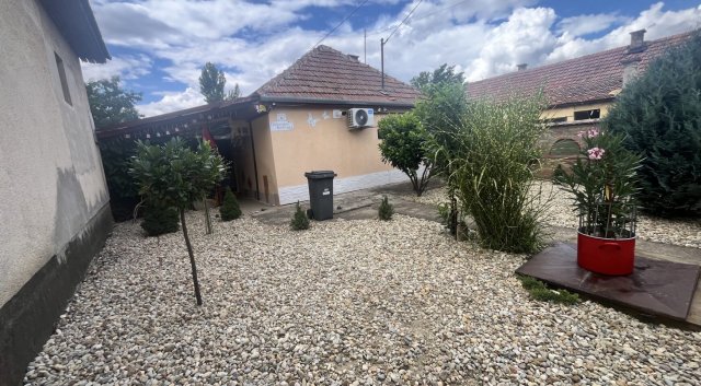 Eladó családi ház, Eleken 14.9 M Ft, 1 szobás