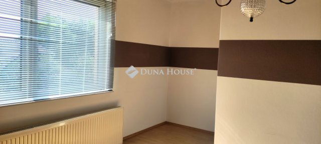 Eladó családi ház, Bakonysárkányban 49 M Ft, 3 szobás