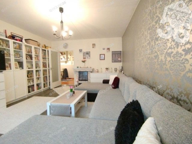 Eladó panellakás, Kecskeméten 61.5 M Ft, 3 szobás