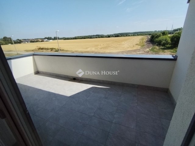 Eladó ikerház, Szegeden 170 M Ft, 6 szobás / költözzbe.hu