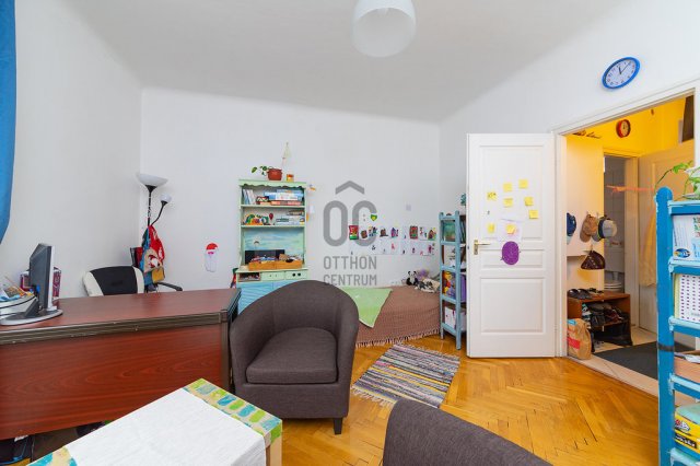 Eladó téglalakás, Budapesten, VI. kerületben 56.9 M Ft, 2 szobás