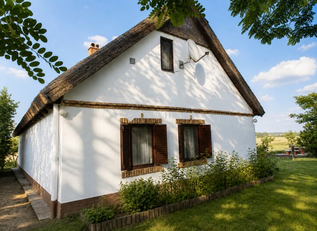 Eladó mezogazdasagi ingatlan, Lajosmizsén 159.9 M Ft, 9 szobás