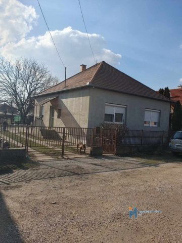 Eladó családi ház, Pusztaszabolcson 46 M Ft, 2+1 szobás