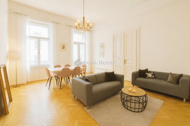 Eladó téglalakás, Budapesten, VI. kerületben 112 M Ft