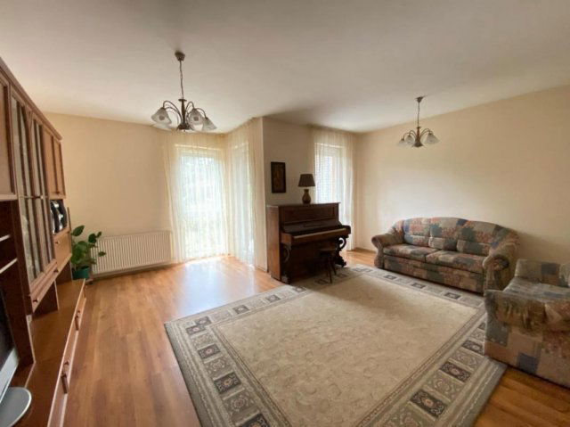 Eladó téglalakás, Budapesten, III. kerületben 155.2 M Ft