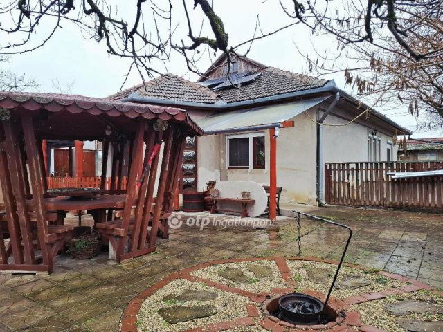 Eladó családi ház, Váncsodon 43.9 M Ft, 3 szobás