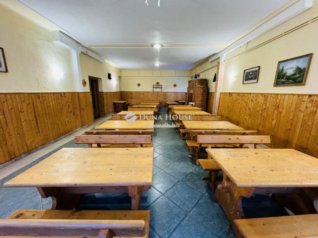 Eladó családi ház, Pilisszentlászlón 225 M Ft, 3+3 szobás