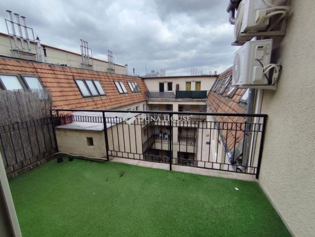 Eladó téglalakás, Budapesten, VI. kerületben 199 M Ft, 5 szobás